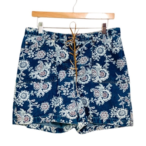 Gloria Vanderbilt Vintage Paisley High Waisted Denim Shorts Sz. 12 Lace Up Front - Picture 1 of 11